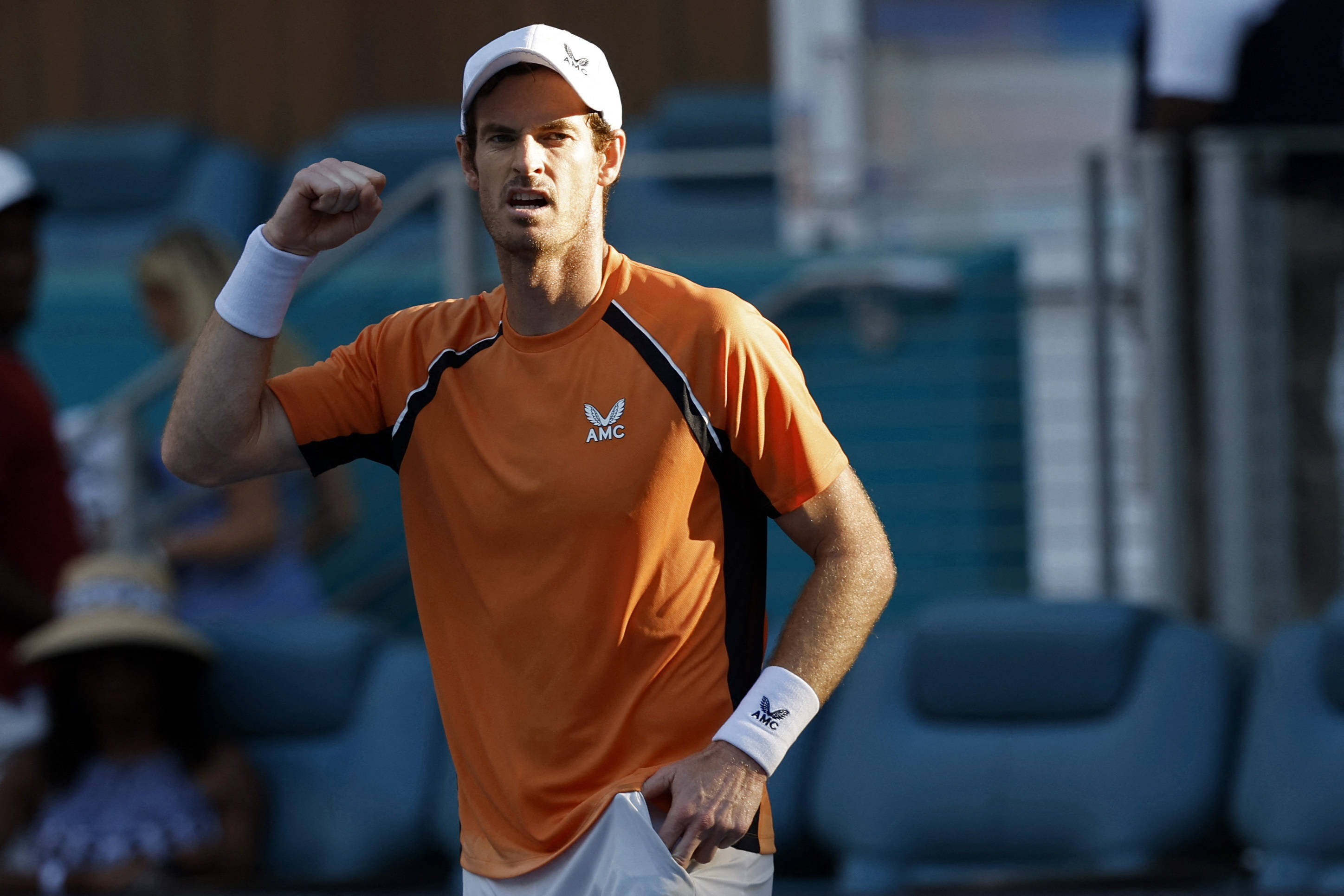 包含美国网球队力克世界网球队，穆雷打破历史纪录的词条