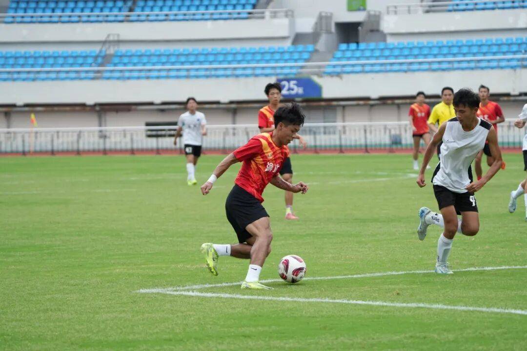 拼搏比赛取得压倒性优势,激发球队团队斗志的简单介绍 拼搏比赛取得压倒性优势,激发球队团队斗志的简单介绍