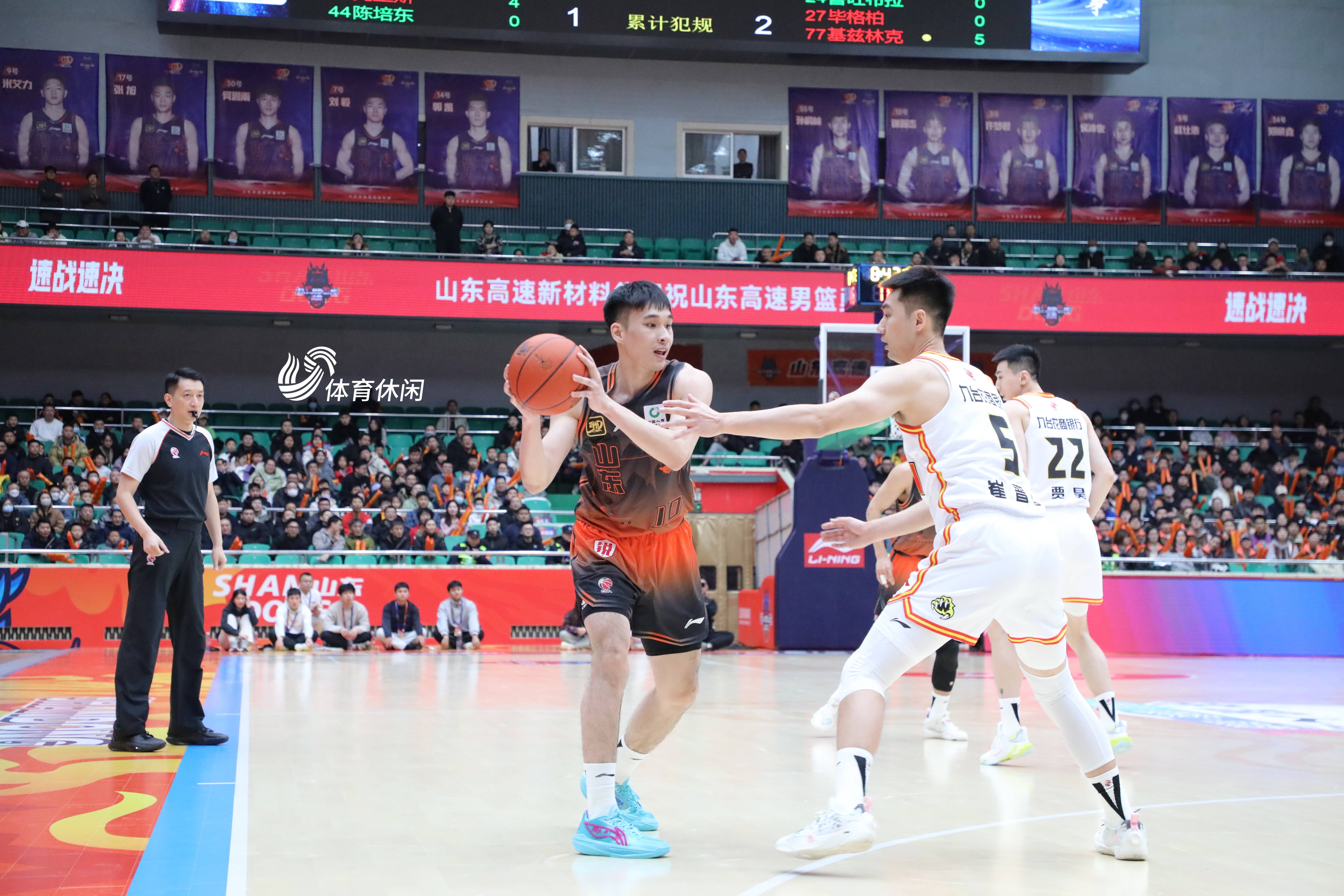 山东男篮实力强劲，迎战江苏队的简单介绍