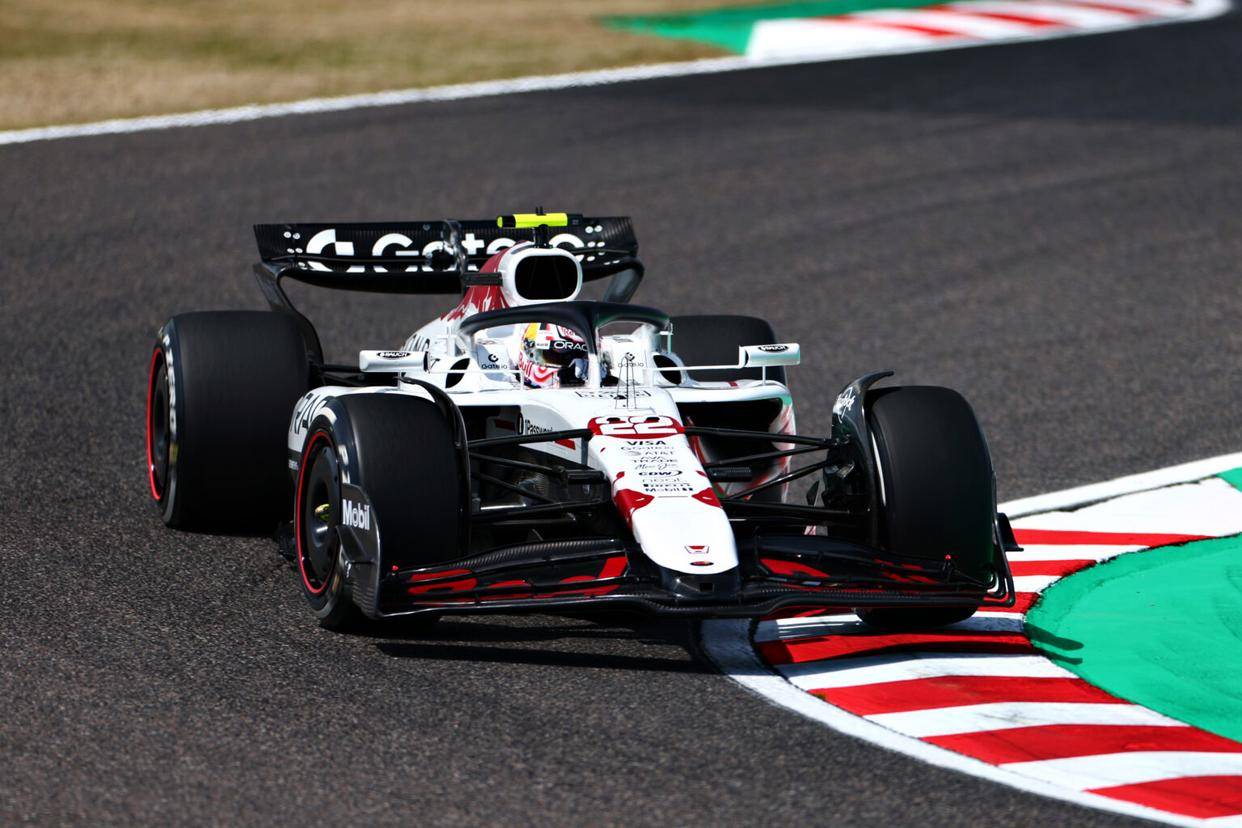 包含索伯车队碾压红牛二队，维斯塔潘统治全场的词条