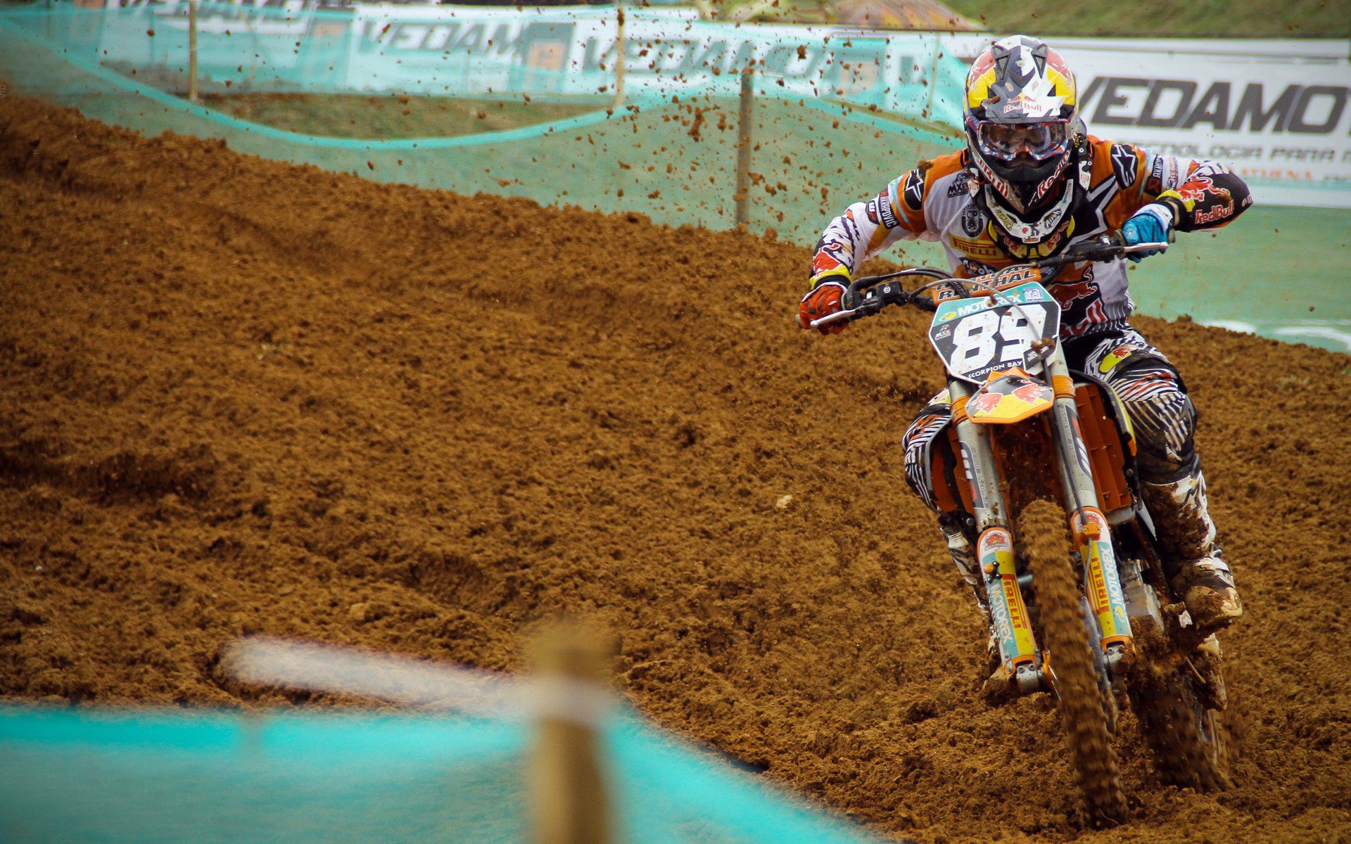 年度焦点之战之夜，恩比德一手掌控比赛走势的统治力展现