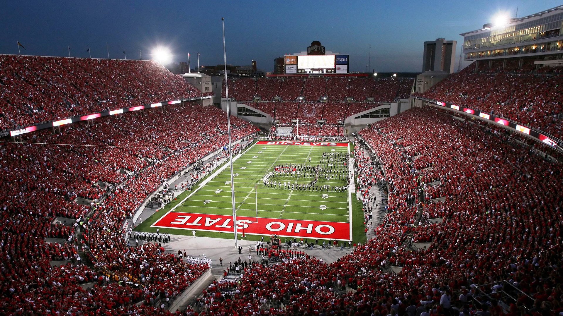 从里昂到马里，本泽马如何成为跨越战火与荣耀的关键先生